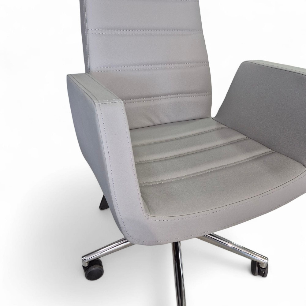 Asia Executive Chair