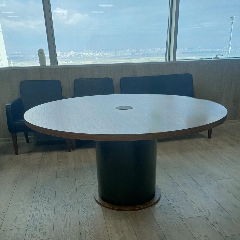 Round Office Table