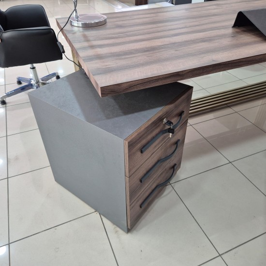 Executive Set