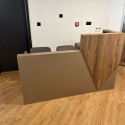 Reception_Desk
