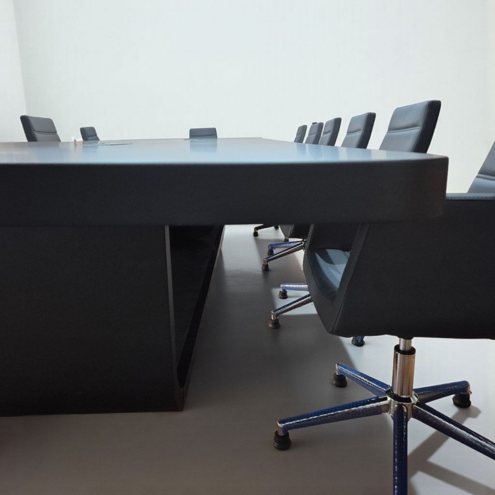 Big_Meeting_Table