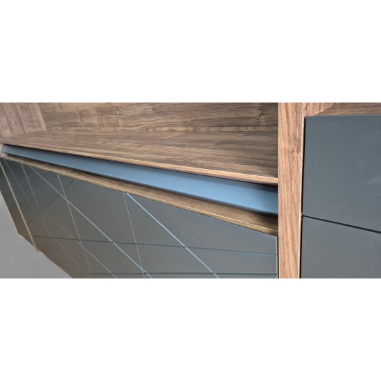 Cabinet With Signature Unit