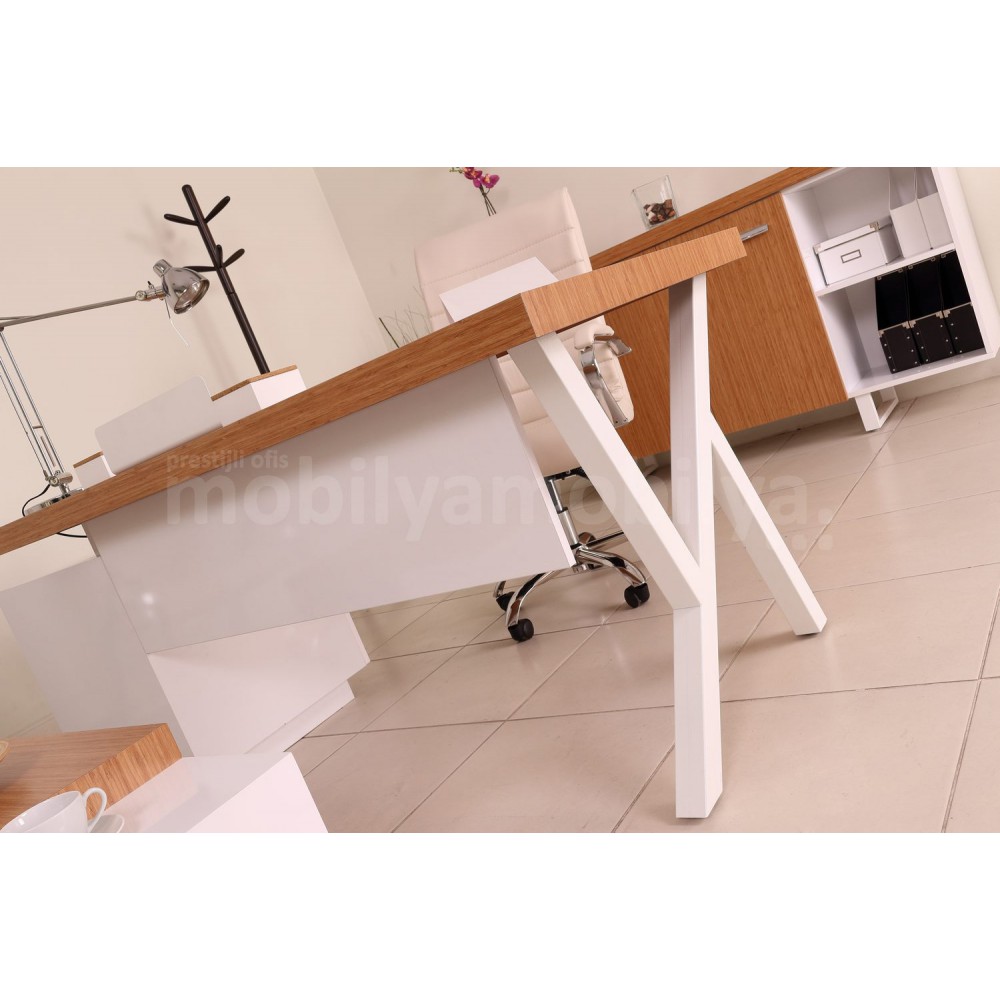 Captive Bamboo Chair Set White