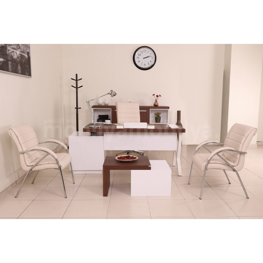 Canberra Executive Team Victory Walnut