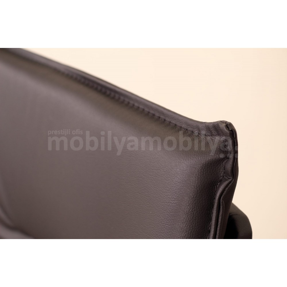 Canberra Executive Team Victory Walnut