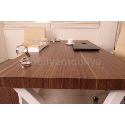 Canberra Executive Team Victory Walnut